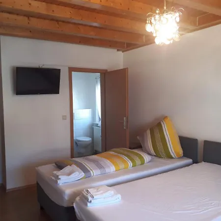 Affittacamere Gaestehaus Waldhorn