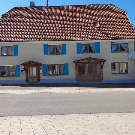 Casa de hóspedes Gaestehaus Waldhorn *