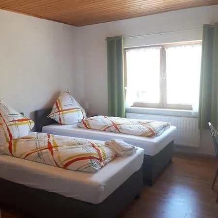 Casa de hóspedes Gaestehaus Waldhorn